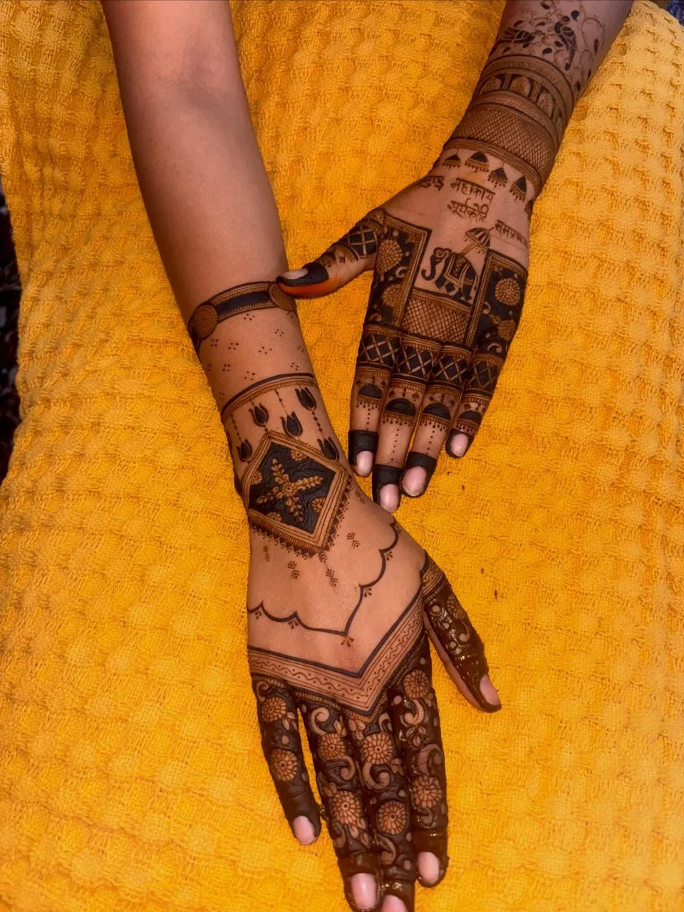 Front Hand Mehndi Design