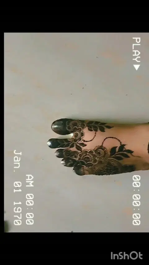arabic back hand mehndi design