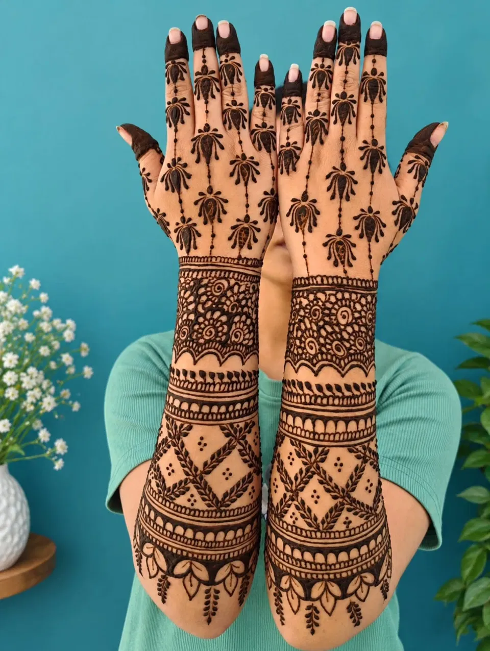 Front Hand Mehndi Design