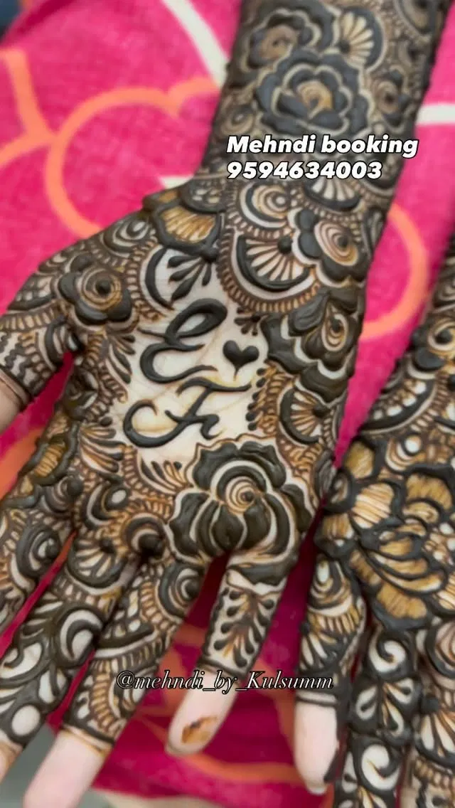 Aesthetic Mehndi Design with Hearts (2)