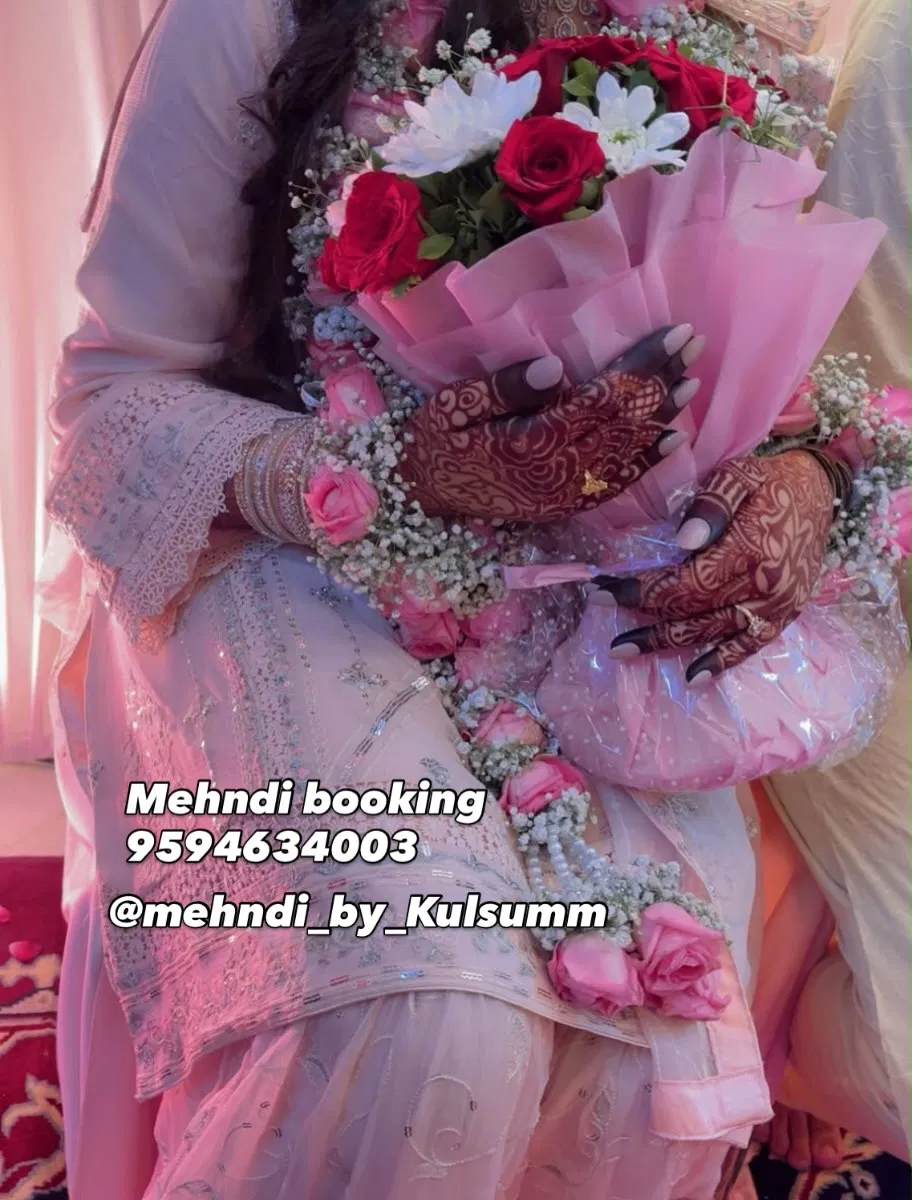 Back Hand Mehndi Design