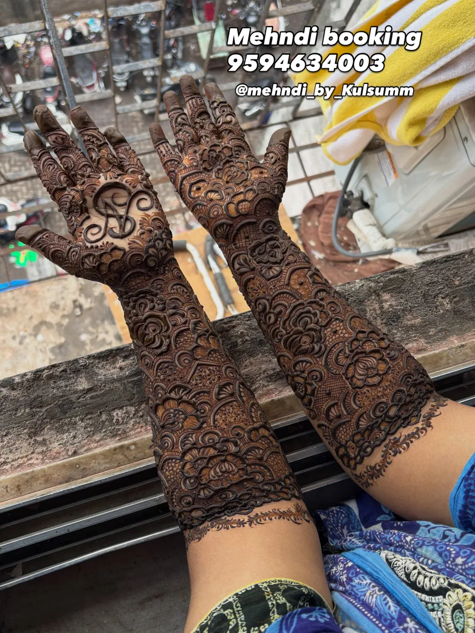 Front Hand Mehndi Design (2)