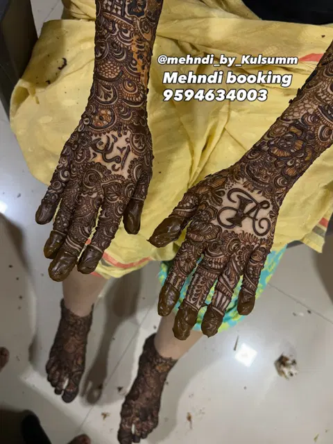 figure back hand mehndi design