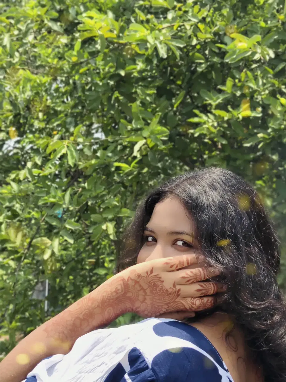 Simple Back Hand Mehndi Design
