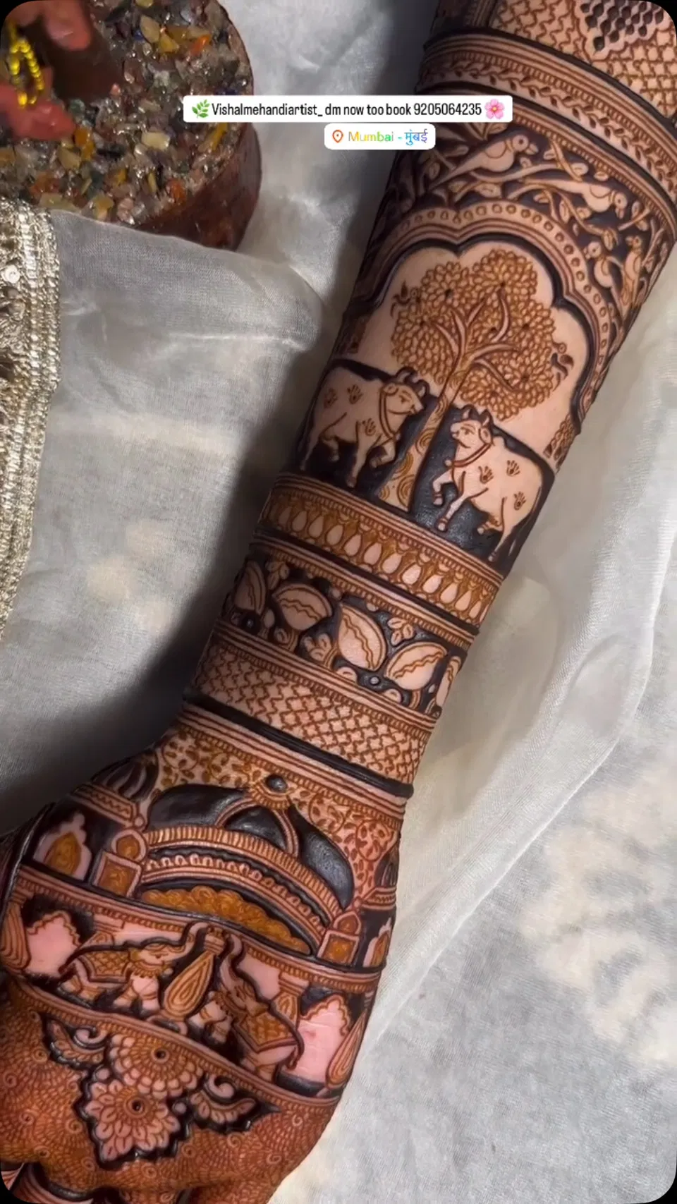 Bridal Indian Back Hand Mehndi Design with Figures (25)
