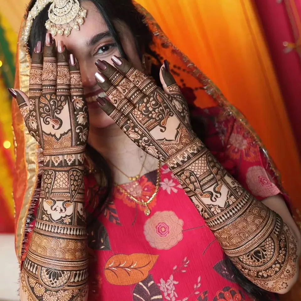 Bridal Full Hand Mehndi Design with Flowers (3)