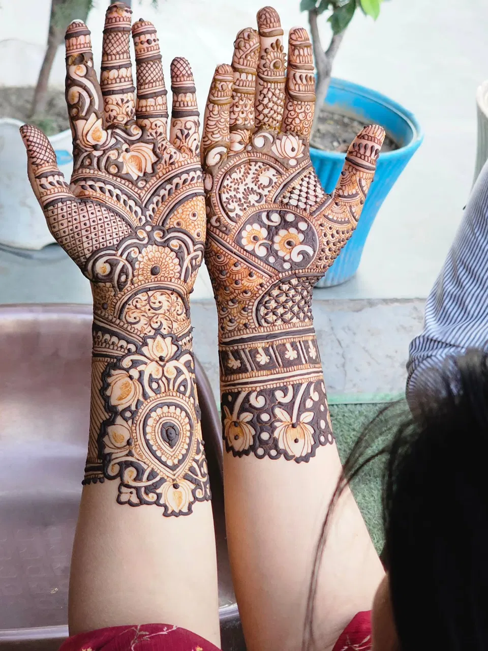 Aesthetic Front Hand Mehndi Design