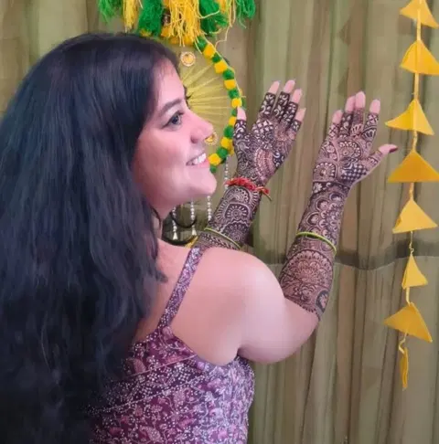 full hand mehndi design