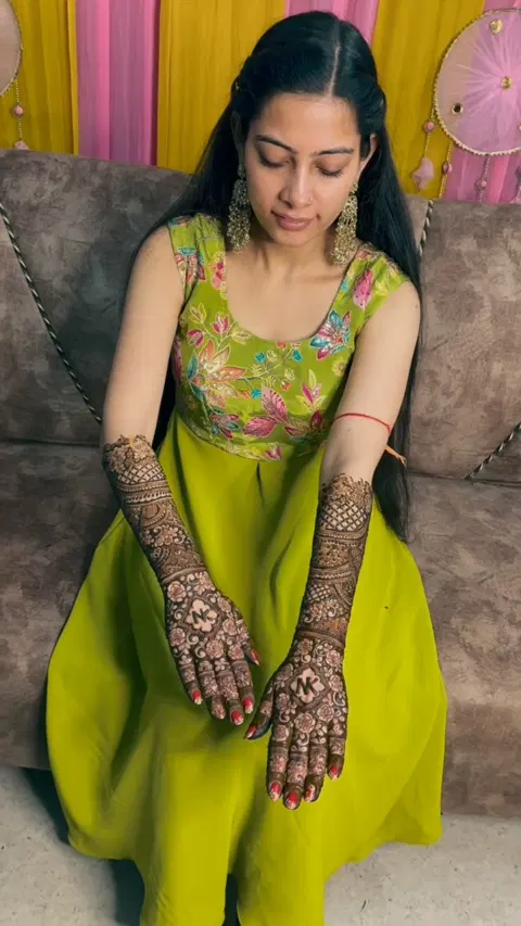 bridal flower full hand mehndi design