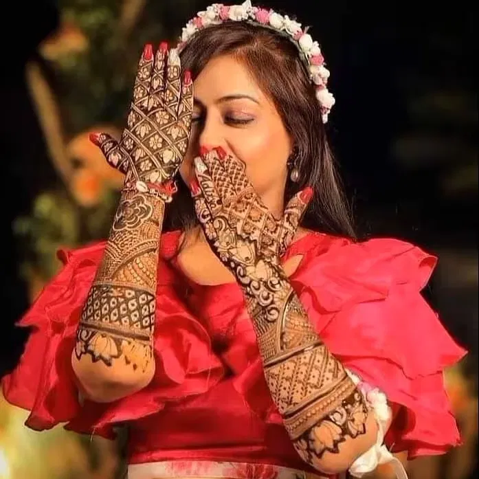 Back Hand Mehndi Design with Hearts