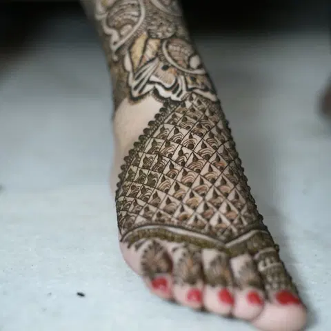 foot mehndi design