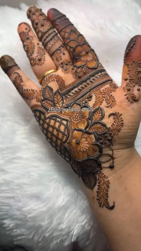 back hand mehndi design