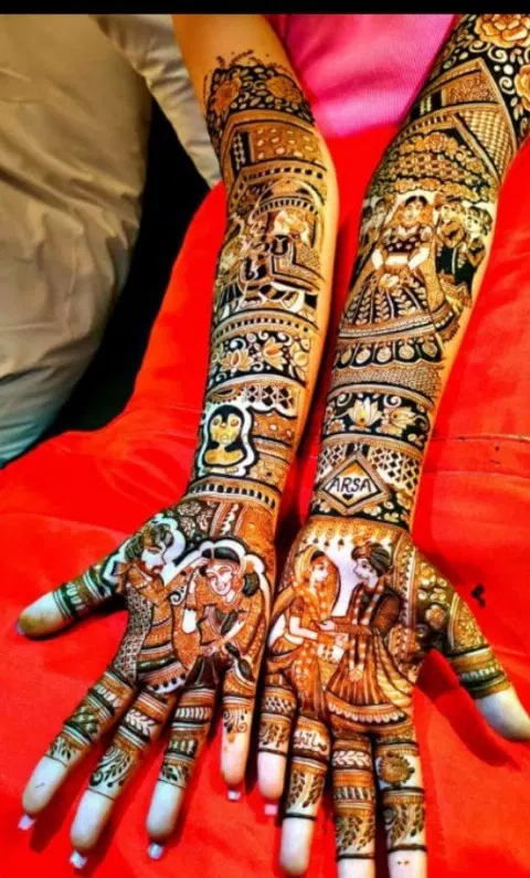 figure full hand mehndi design