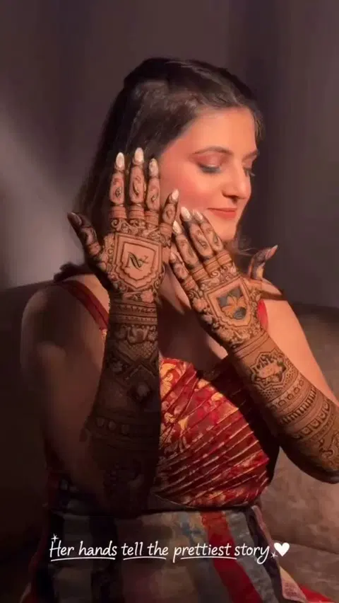 heart full hand mehndi design