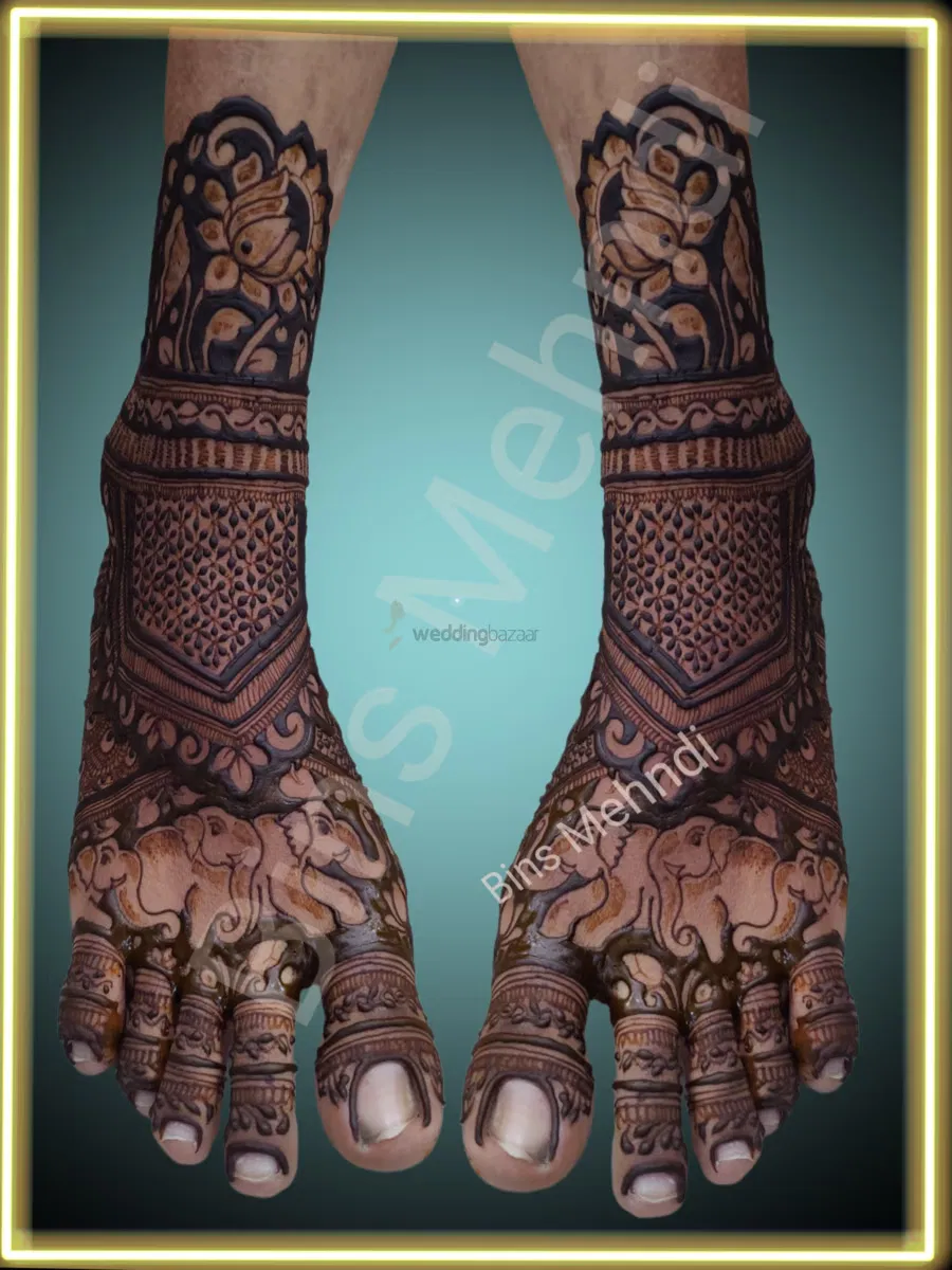Full Hand Mehndi Design with Figures (2)