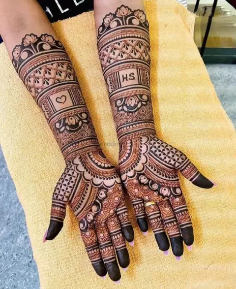 full hand mehndi design