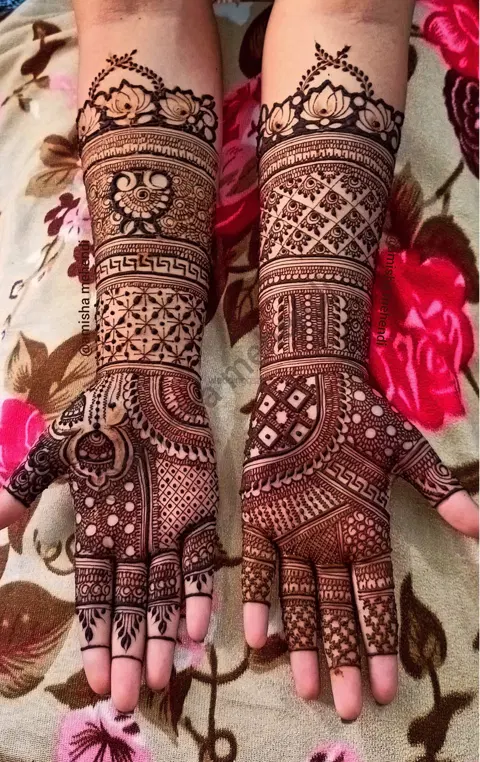 figure full hand mehndi design
