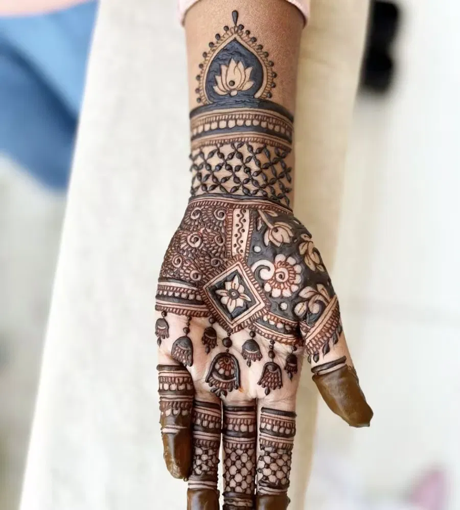 Full Hand Mehndi Design