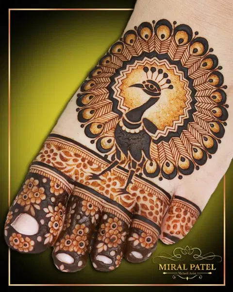 peacock mehndi design