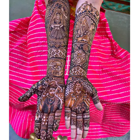 figure full hand mehndi design