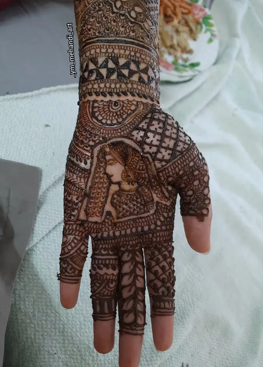 Front Hand Mehndi Design with Figures