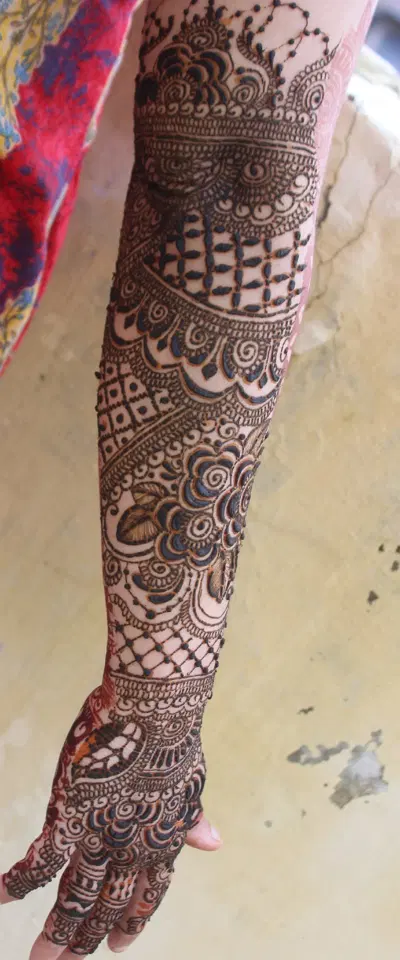 full hand mehndi design