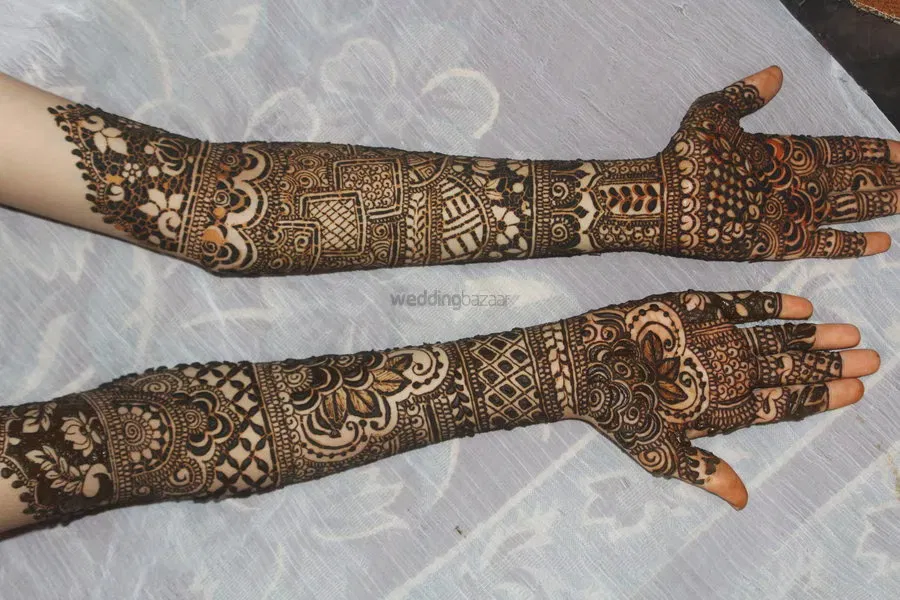 Back Hand Mehndi Design with Figures