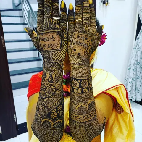 figure full hand mehndi design