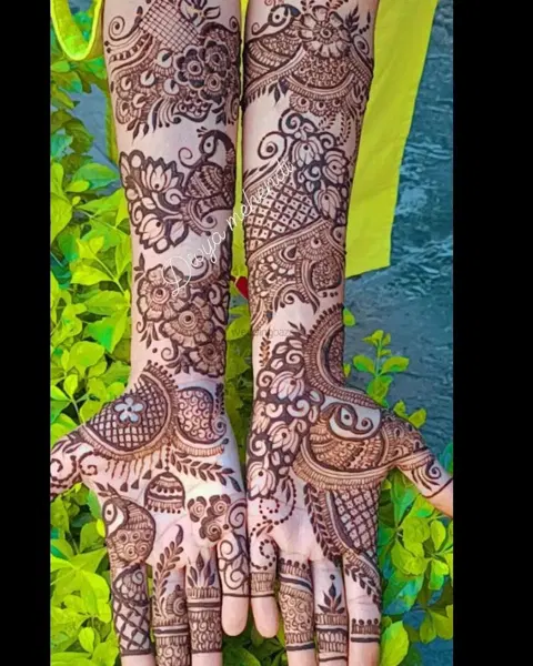 peacock mehndi design