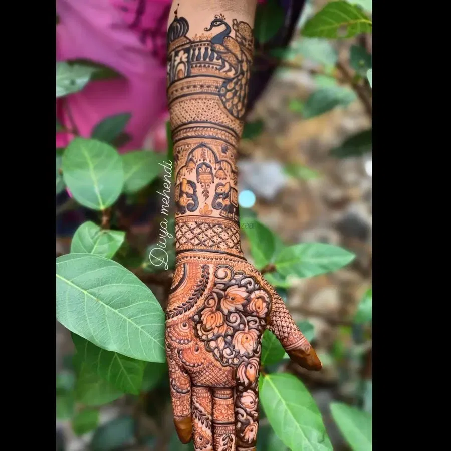Front Hand Mehndi Design