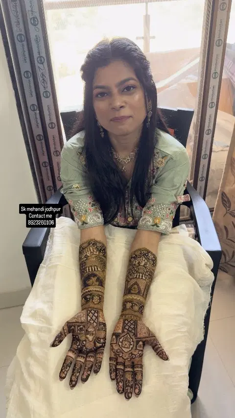bridal figure front hand mehndi design