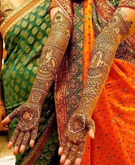 Front Hand Mehndi Design with Figures (3)