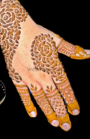 Front Hand Mehndi Design