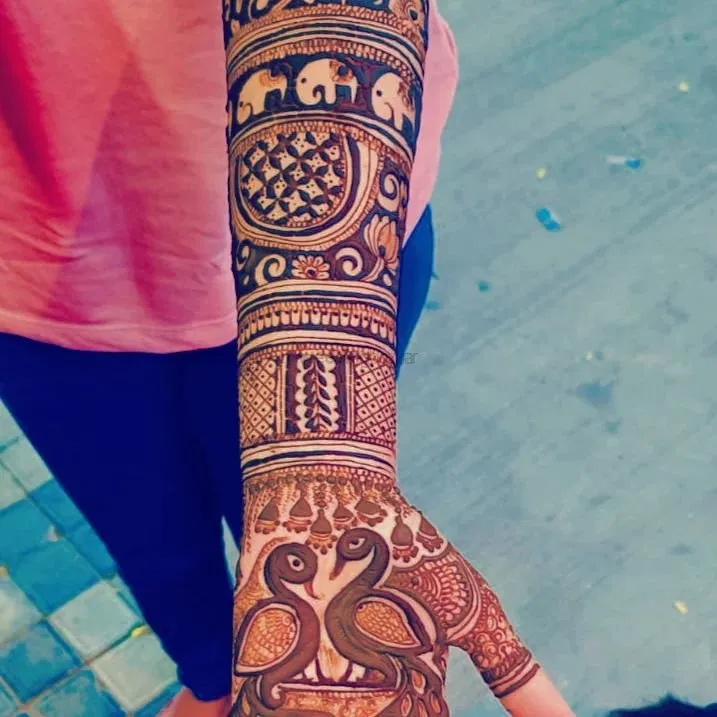 Full Hand Mehndi Design with Figures and Peacock (6)