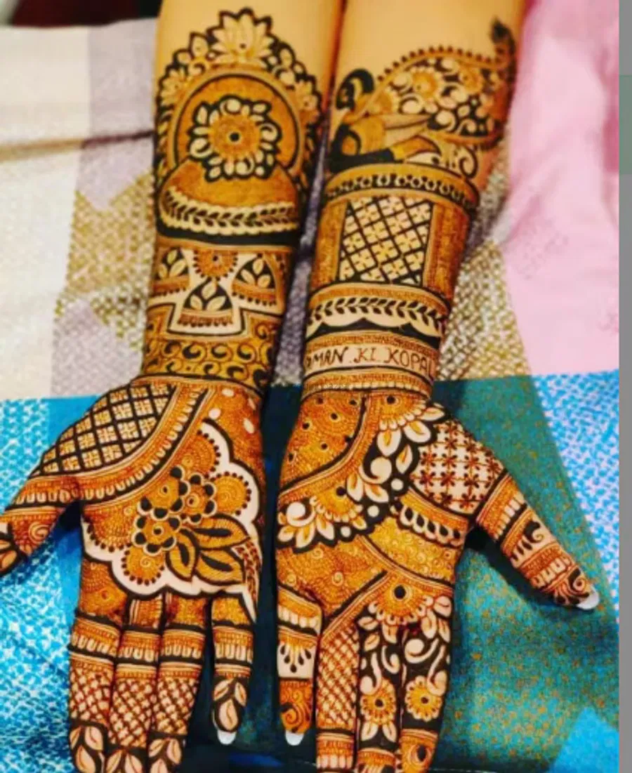 Full Hand Mehndi Design with Figures (2)