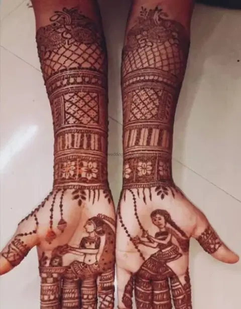 figure front hand mehndi design