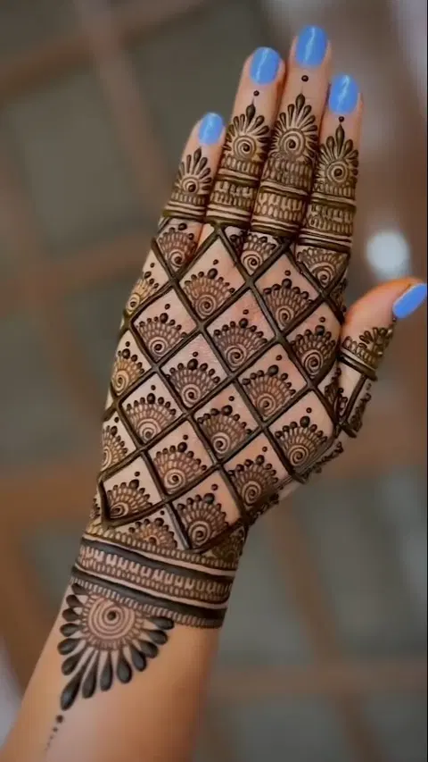 bridal back hand mehndi design