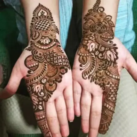 figure back hand mehndi design