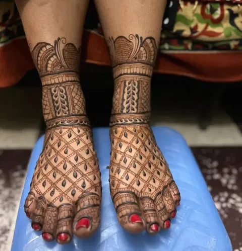 foot mehndi design
