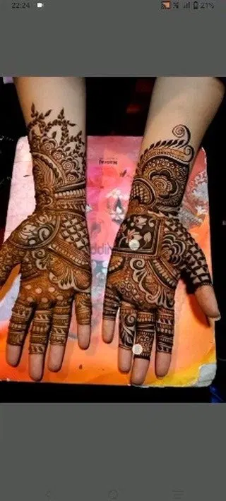 figure mehndi design