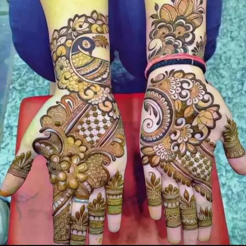 front hand mehndi design