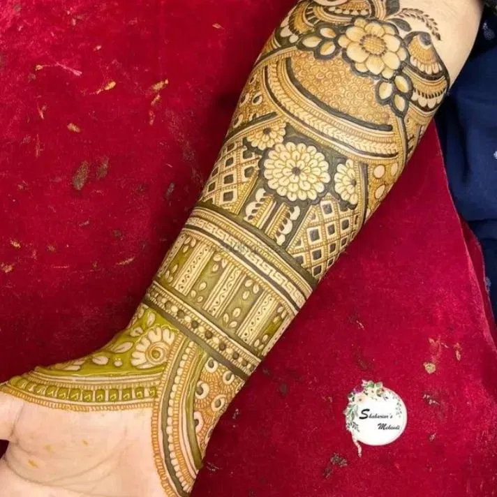 Front Hand Mehndi Design (3)