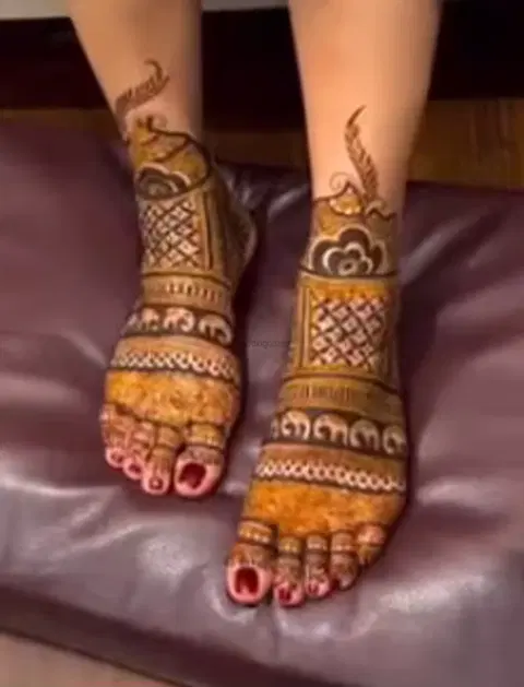 foot mehndi design