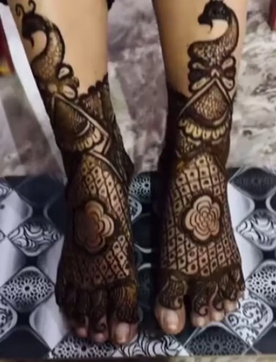 Foot Mehndi Design (2)