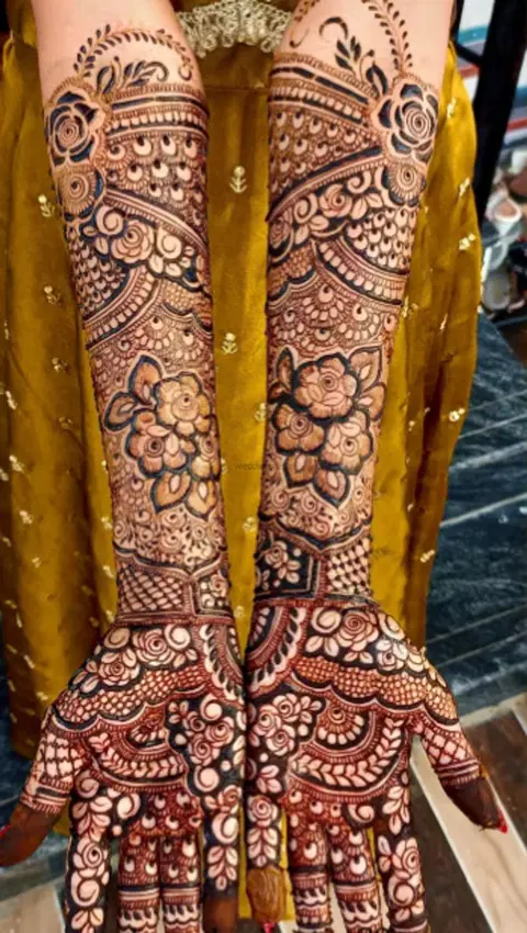 figure mehndi design