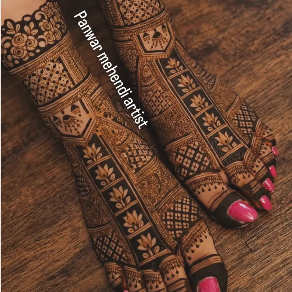 Foot Mehndi Design with Figures and Hearts