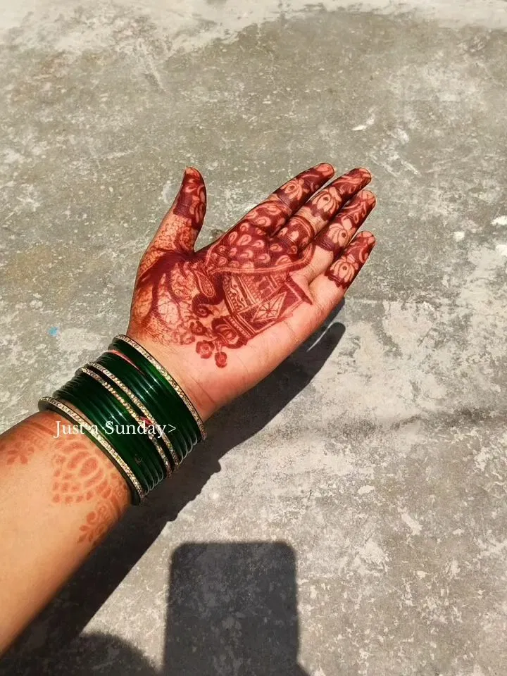 Front Hand Mehndi Design