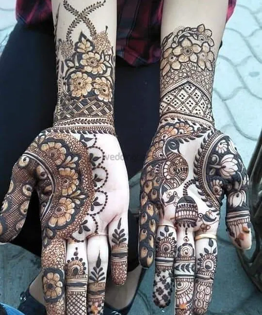Full Hand Mehndi Design with Figures (2)