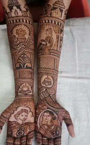 Foot Mehndi Design with Figures