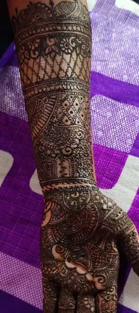 full hand mehndi design